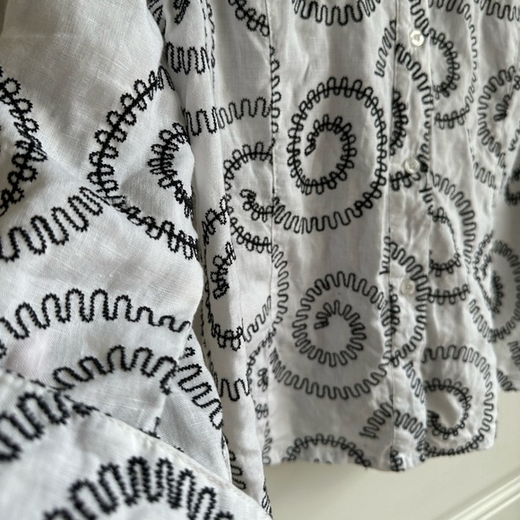 Vintage white and black button up blouse - Picture 2 of 5